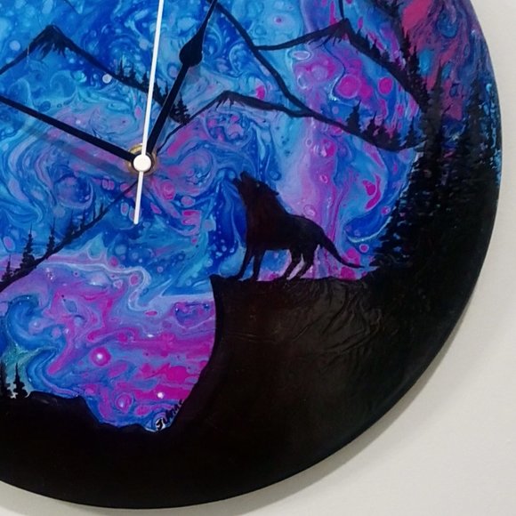 Hand Crafted Vinyl Record Painted Clock Wolf Wall Art Cerulean Blue Magenta - Picture 2 of 5